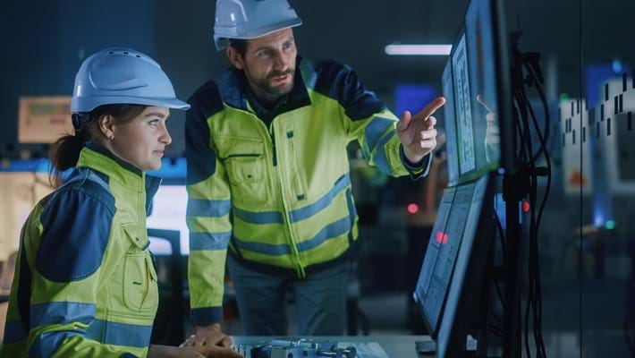 Kickstart your engineering career with IChemE accredited graduate training
